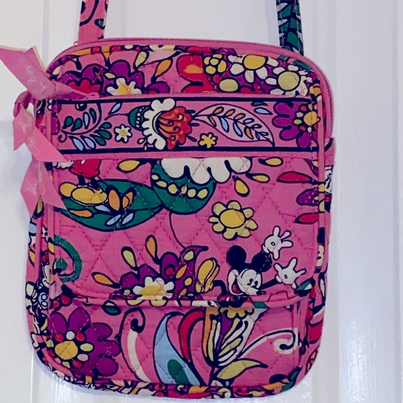 Vera Bradley Just Mousing Around Quilted Crossbody - Picture 1 of 15